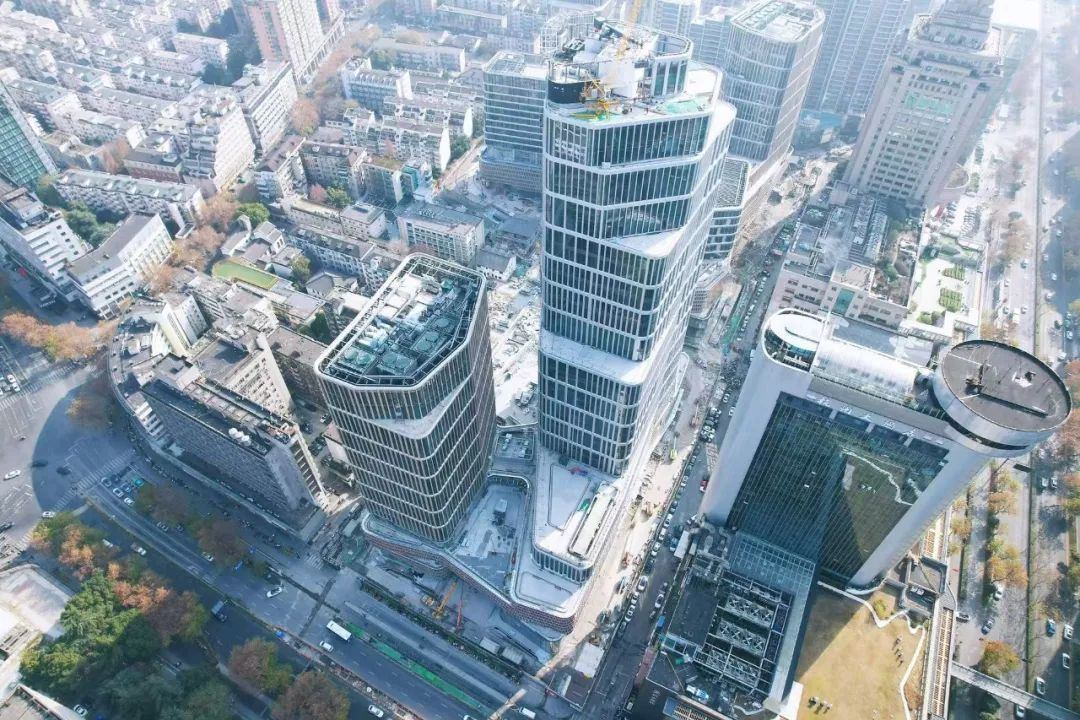 0112【尊龙凯时安装投稿官网】尊龙凯时安装参建的杭州恒隆广场项目顺利完工.png