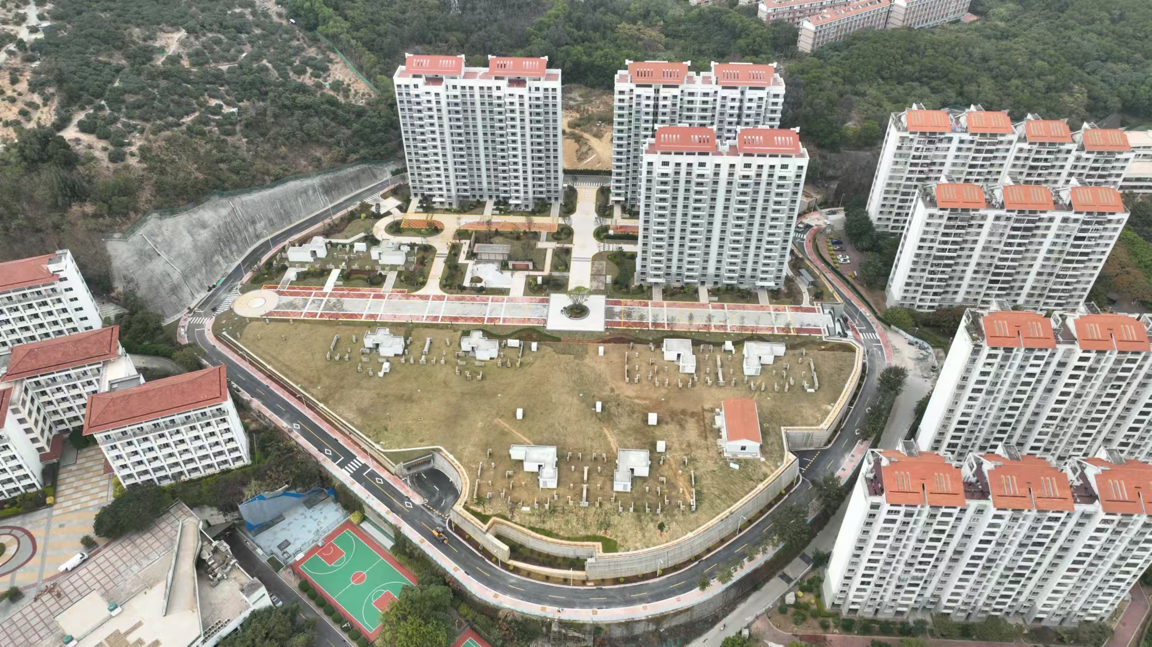 期局报投稿【工程动态】尊龙凯时海峡厦门公司厦门大学嘉庚学院教师公寓项目顺利通过竣工验收 (1).jpg