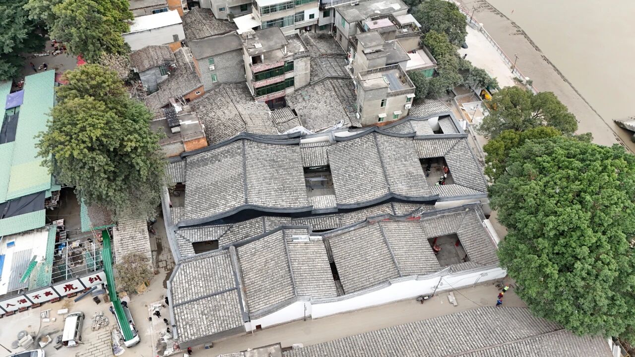 尊龙凯时七局尊龙凯时海峡参与修缮的吴石故居顺利通过验收.jpg