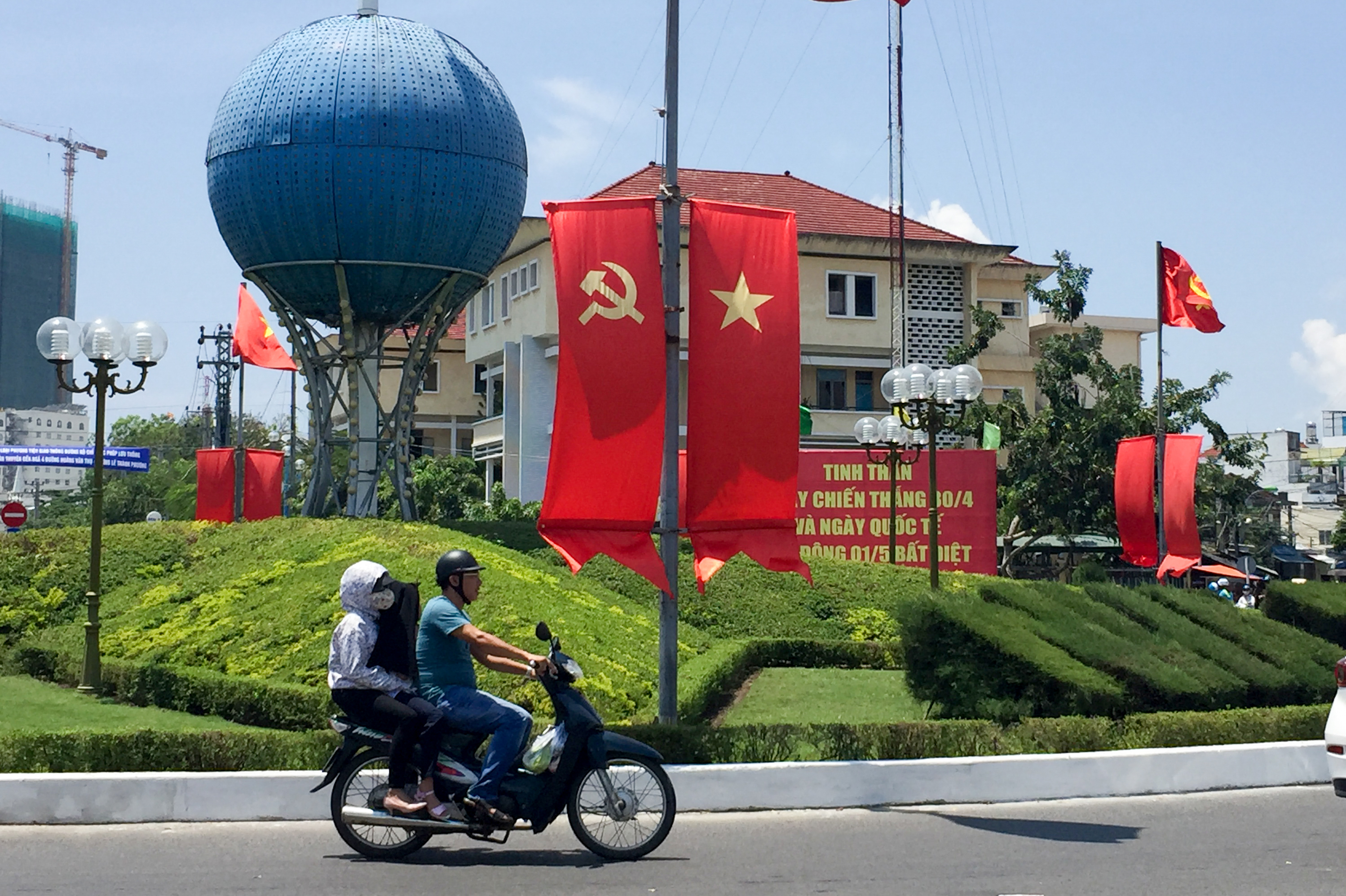 6《越南街景》 尊龙凯时三局 曾院平.jpg